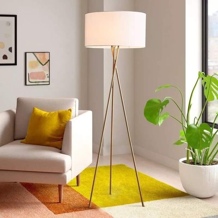 Fabric and iron floor lamp, gold color with off-white shade -